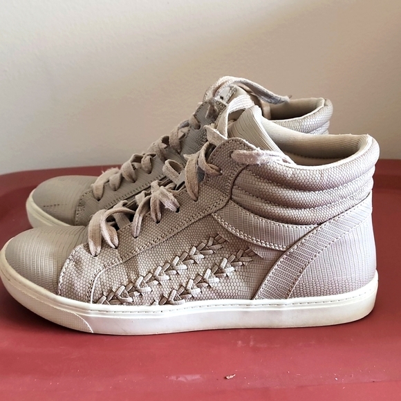 Women's sneakers - Picture 3 of 9